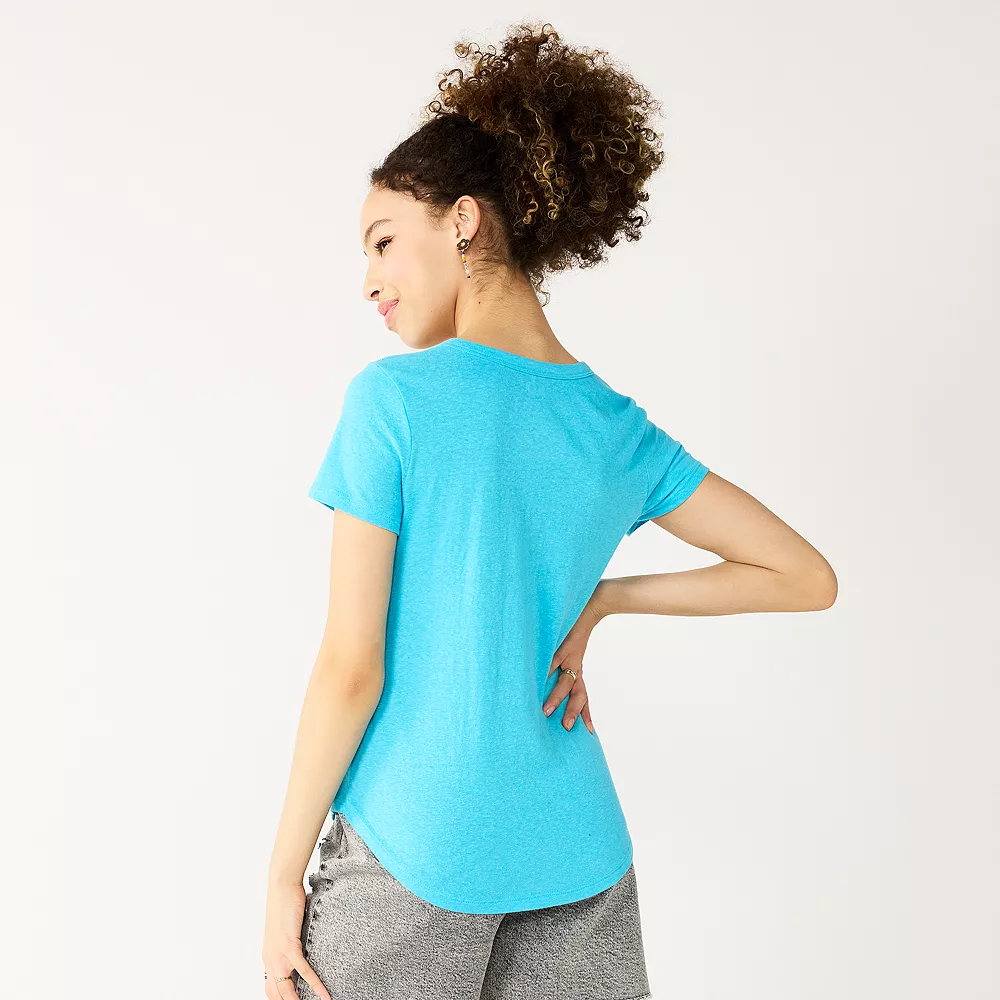 Juniors' SO® Favorite V-Neck Short Sleeve Tee - Image 10